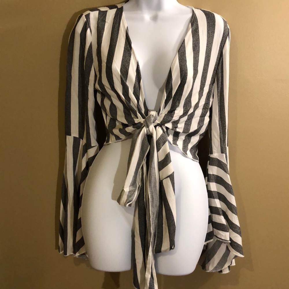 NEW Fashion Nova Crop Shirt